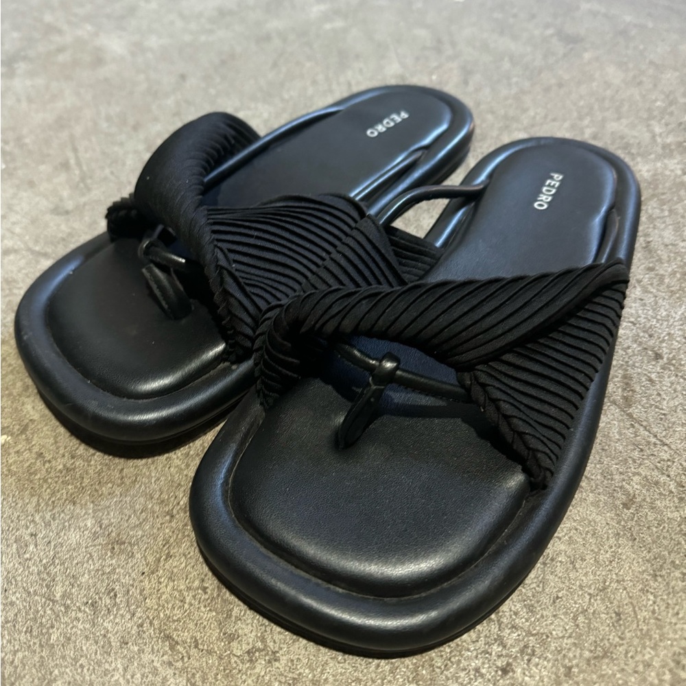 Pedro black knotted leated Sandals